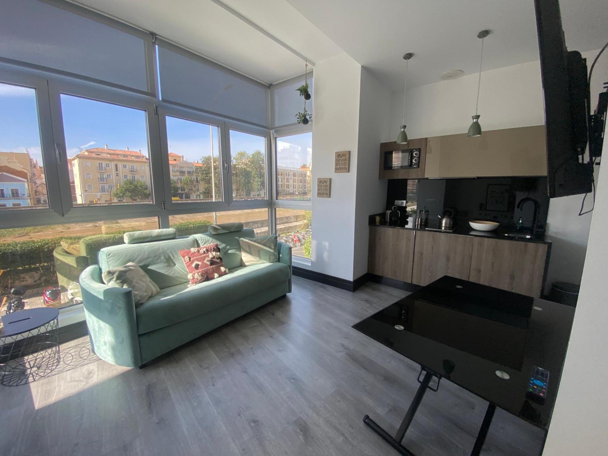 Stay U-Nique Apartments Rosaleda مالقة الغرفة الصورة